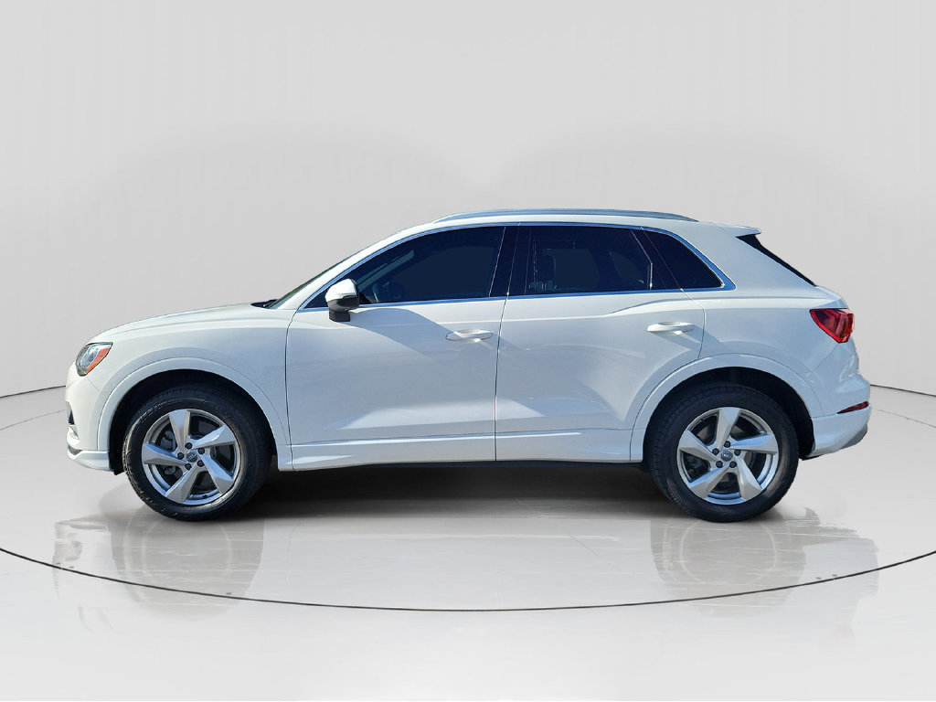 Used 2020 Audi Q3 2.0T Premium w/ Convenience Package AWD/4WD image 4