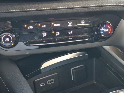 Used 2022 Buick Envision Preferred w/ Safety Package FWD image 20