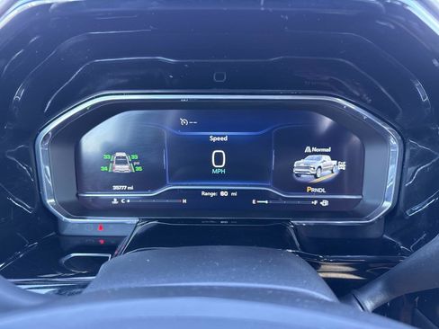 Used 2023 Chevrolet Silverado 1500 LT image 10