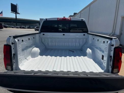 New 2026 Chevrolet Colorado Trail Boss AWD/4WD image 10