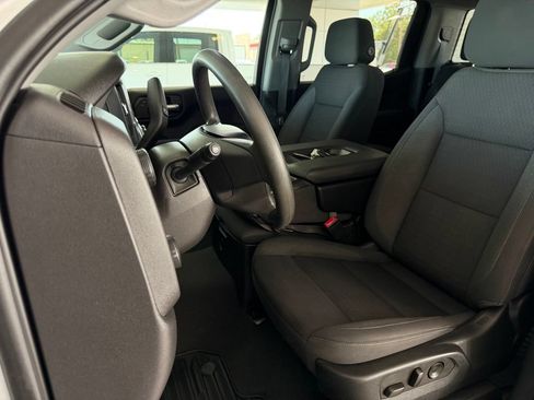 Used 2022 Chevrolet Silverado 1500 Custom AWD/4WD image 13
