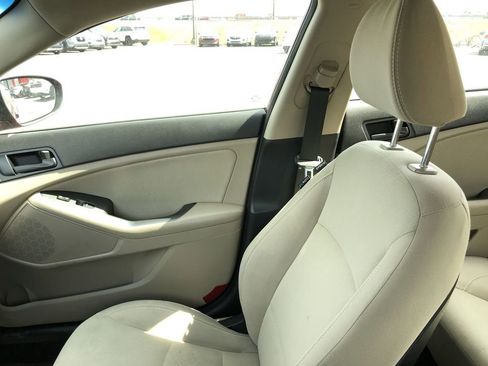 Used 2015 Kia Optima LX w/ LX Convenience Package image 30