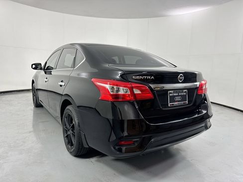 Used 2018 Nissan Sentra S FWD image 5