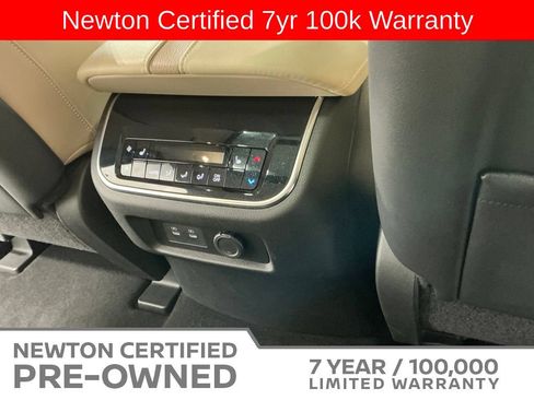 Used 2025 Nissan Armada Platinum Reserve AWD/4WD image 38