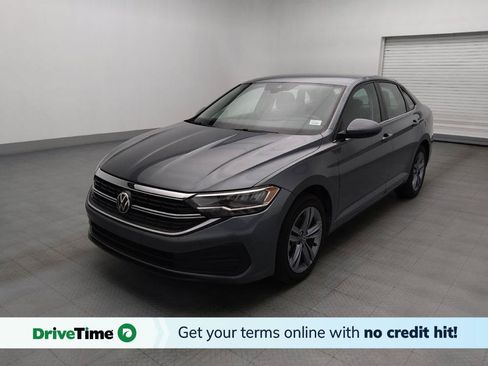 Used 2024 Volkswagen Jetta SE FWD image 1