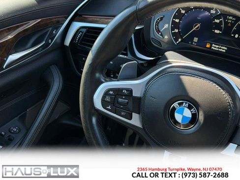 Used 2018 BMW 530i xDrive w/ M Sport Package image 31