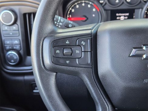 Used 2025 Chevrolet Silverado 2500 Custom w/ Custom Value Package image 21