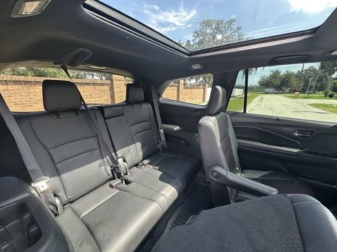 Used 2021 Honda Pilot Black Edition image 14