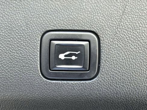 Used 2023 Cadillac Escalade Sport w/ LPO, ONYX Package image 15