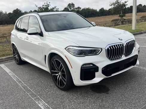Used 2020 BMW X5 xDrive40i w/ M Sport Package image 3