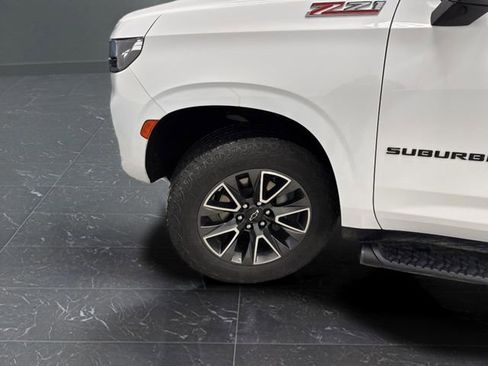 Used 2023 Chevrolet Suburban Z71 w/ Luxury Package image 40