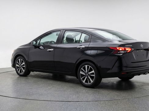 Used 2025 Nissan Versa SV image 6