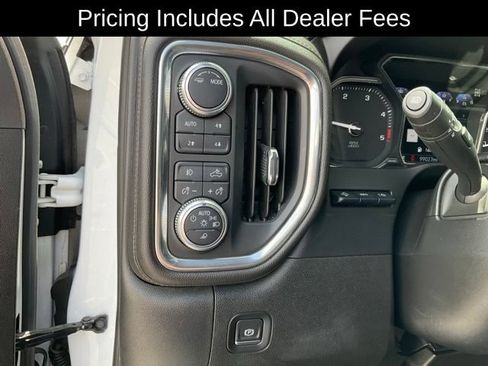 Used 2020 GMC Sierra 3500 Denali w/ Denali Ultimate Package AWD/4WD image 10