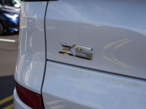 New 2026 BMW X5 M60i w/ Executive Package image 26