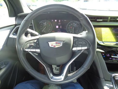 Used 2020 Cadillac XT6 Sport AWD/4WD image 12