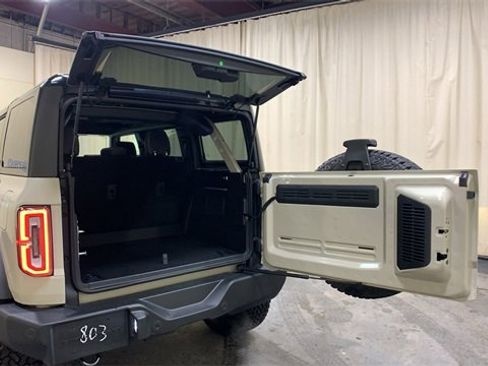 Certified 2025 Ford Bronco Outer Banks w/ Sasquatch Package image 19