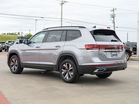 New 2026 Volkswagen Atlas SE FWD image 4