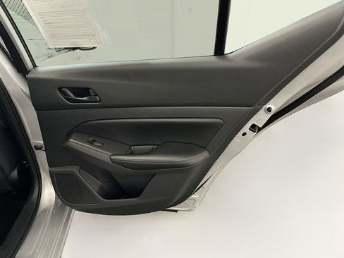 Used 2024 Nissan Altima 2.5 SV FWD image 30