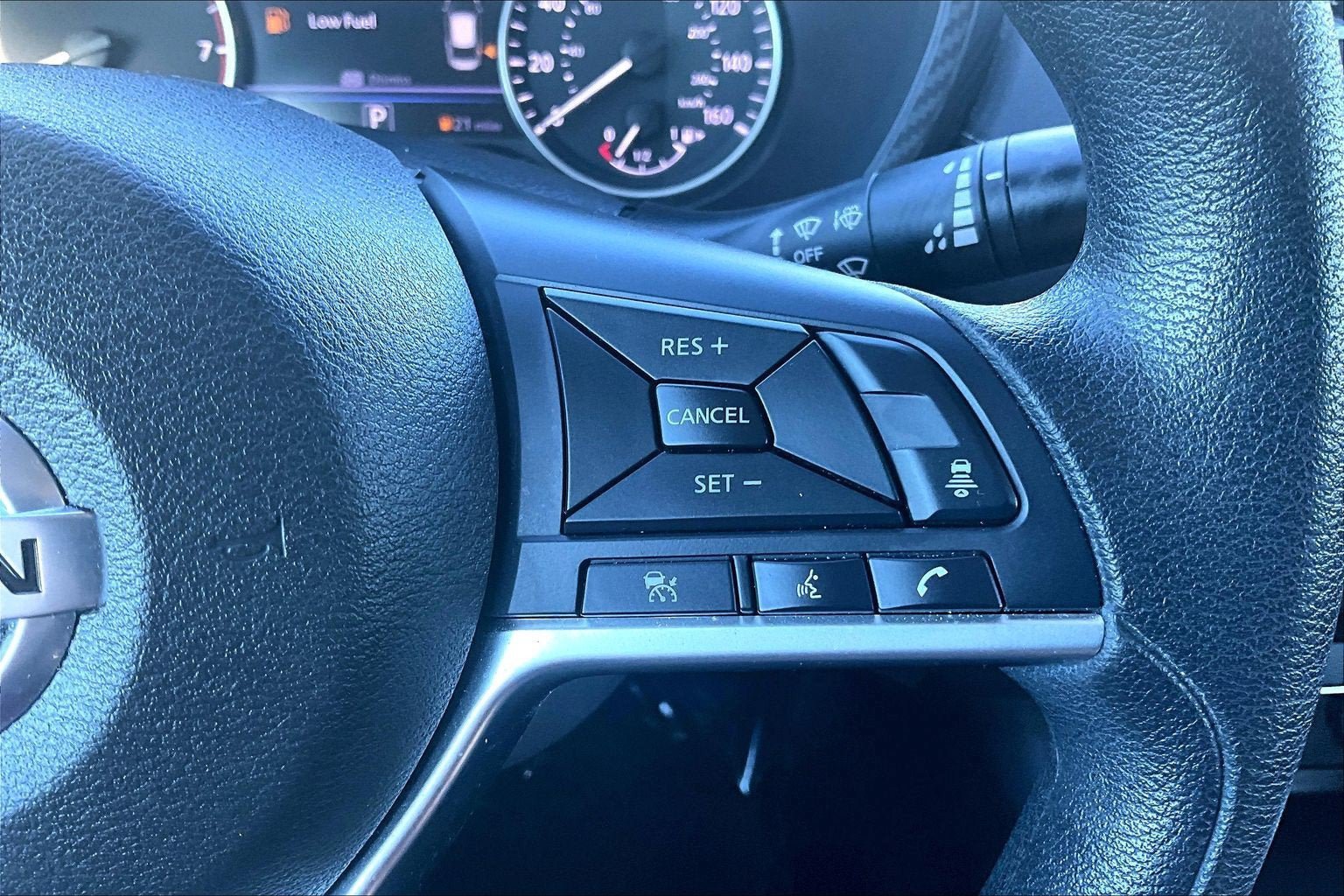 Used 2023 Nissan Sentra SV FWD image 18