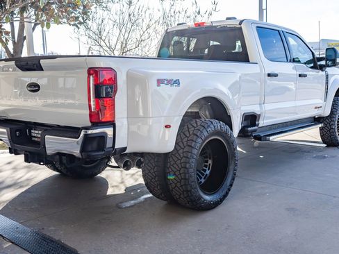 Used 2023 Ford F450 XLT w/ 360-Degree Camera Package image 9