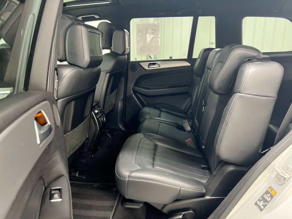 Used 2017 Mercedes-Benz GLS 450 4MATIC image 24