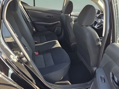 Used 2024 Nissan Sentra SV FWD image 14