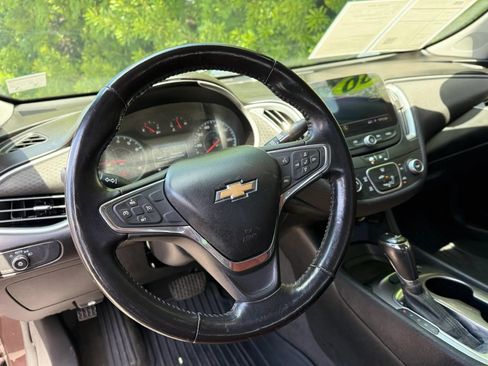 Used 2020 Chevrolet Malibu RS FWD image 40