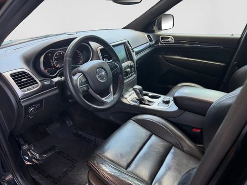 Used 2018 Jeep Grand Cherokee Trailhawk w/ Trailhawk Luxury Group AWD/4WD image 16