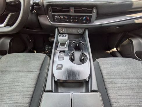 Used 2021 Nissan Rogue S FWD image 20