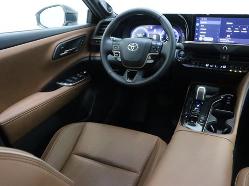 Certified 2025 Toyota Crown Signia w/ Advanced Technology Package AWD/4WD image 34