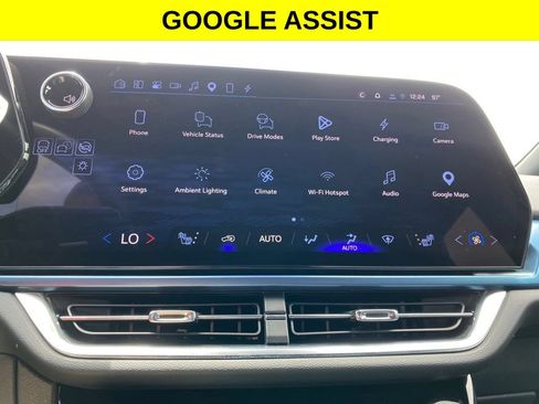 Used 2024 Chevrolet Equinox EV LT FWD image 11