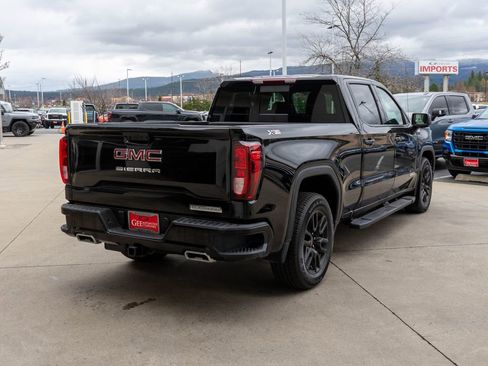 Used 2025 GMC Sierra 1500 Elevation w/ Elevation Premium Package AWD/4WD image 7