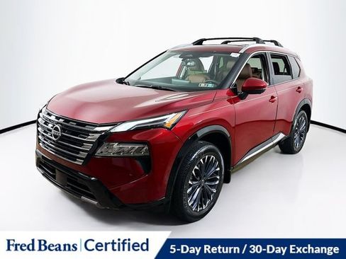 Used 2025 Nissan Rogue Platinum AWD/4WD image 3