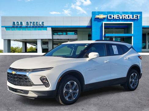 Used 2024 Chevrolet Blazer LT image 3