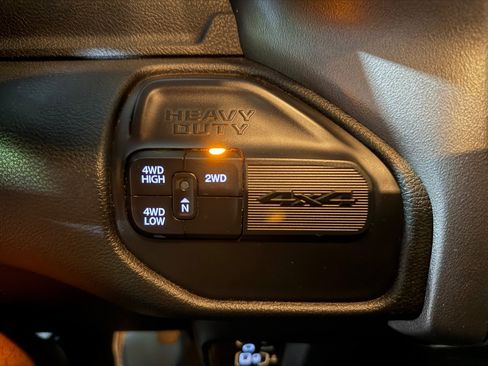 Used 2021 RAM 2500 Big Horn AWD/4WD image 29