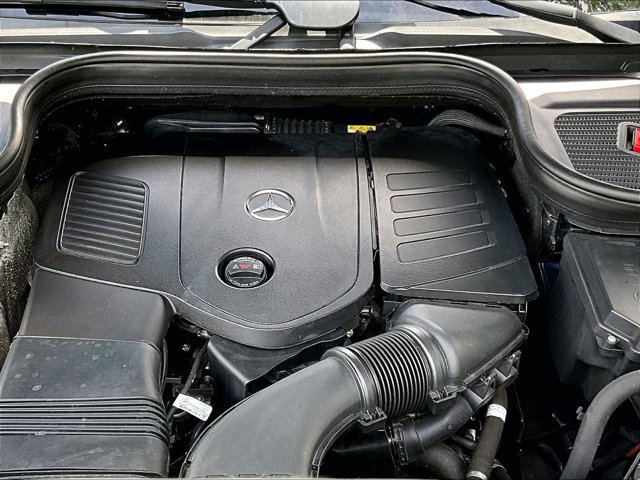 Used 2024 Mercedes-Benz GLE 350 4MATIC image 11