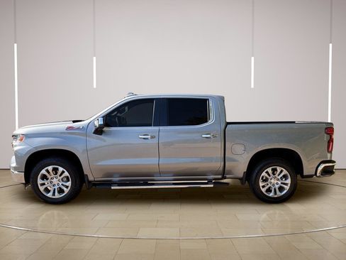 Used 2023 Chevrolet Silverado 1500 LTZ AWD/4WD image 5