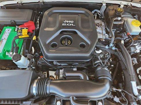 Used 2021 Jeep Wrangler Unlimited Sport image 32