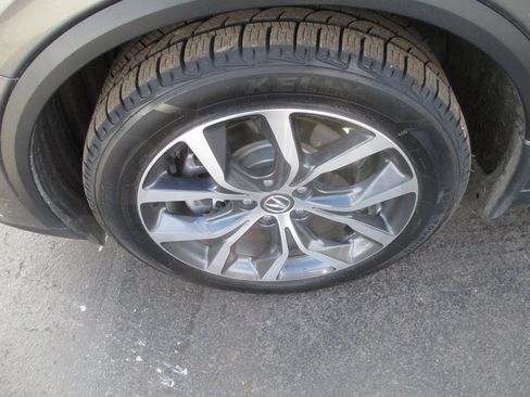 Used 2024 Acura MDX SH-AWD w/ Technology Package image 13