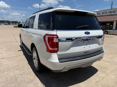 Used 2020 Ford Expedition XLT w/ Equipment Group 202A image 5