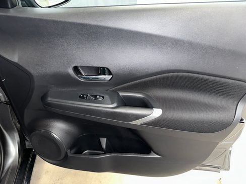 Used 2021 Nissan Kicks SV w/ Interior Electronics Package FWD image 27