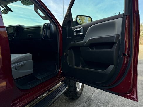 Used 2017 Chevrolet Silverado 2500 W/T w/ Snow Plow Prep Package image 22