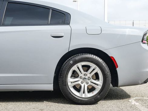 Used 2022 Dodge Charger SXT w/ Cold Weather Package RWD image 12