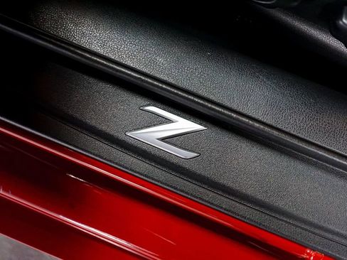 Used 2010 Nissan 370Z Touring image 55