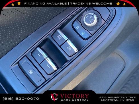 Used 2023 Subaru Crosstrek 2.5i Limited image 12