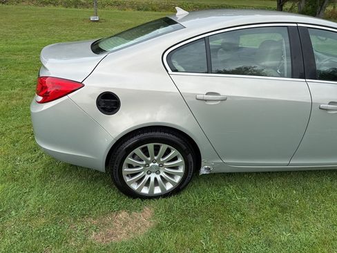 Used 2011 Buick Regal CXL FWD image 32