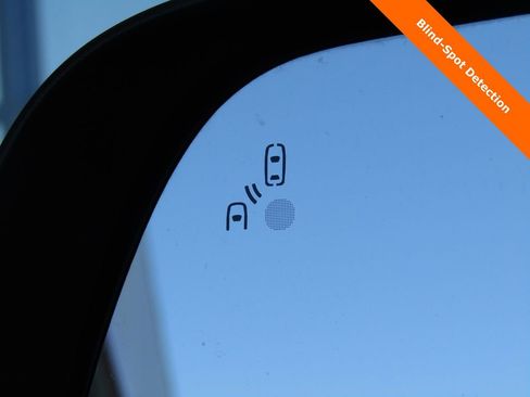 Used 2021 Ford Ranger XLT w/ Equipment Group 302A High image 7