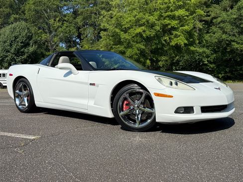 Used 2013 Chevrolet Corvette Coupe w/ 3LT Preferred Equipment Group RWD image 24