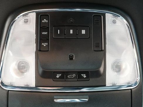 Used 2019 Jeep Grand Cherokee Altitude AWD/4WD image 33