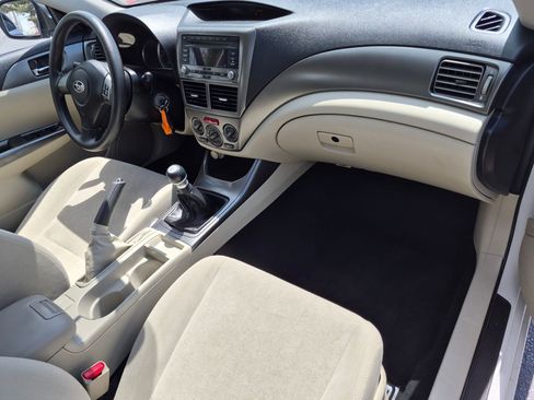 Used 2011 Subaru Impreza 2.5i w/ Audio Package 3 AWD/4WD image 31